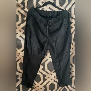 Old navy summer pant. Size large.